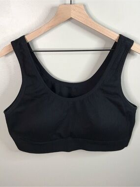 Torrid Seamless Black Ribbed Sports Bra Sz 4X